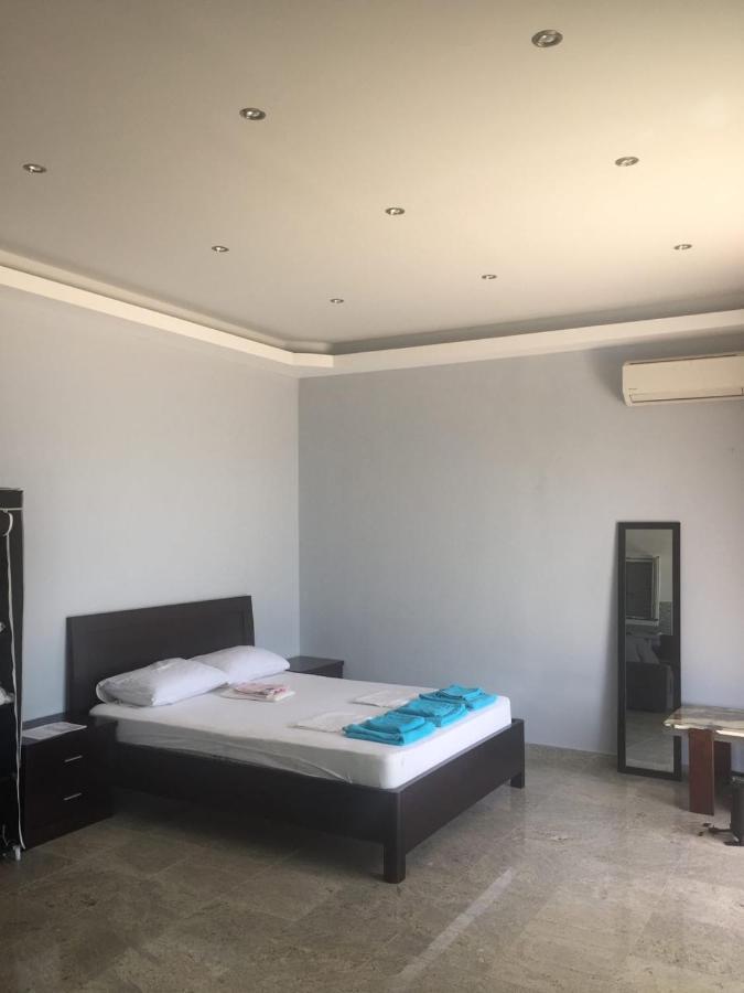 Villa Daniella Studio With Private Pool Nisaki  Ngoại thất bức ảnh