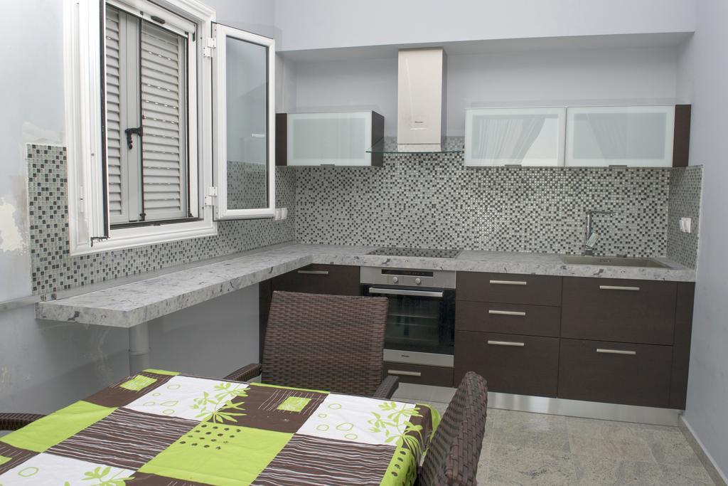 Villa Daniella Studio With Private Pool Nisaki  Phòng bức ảnh
